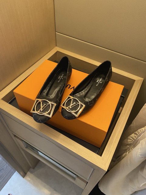 ルイヴィトン靴コピー 2022SS新作通販 Louis Vuitton ルイヴィトン靴0018