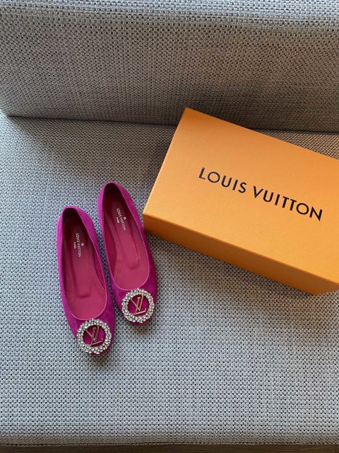 ルイヴィトン靴コピー 2022SS新作通販 Louis Vuitton ルイヴィトン靴0022