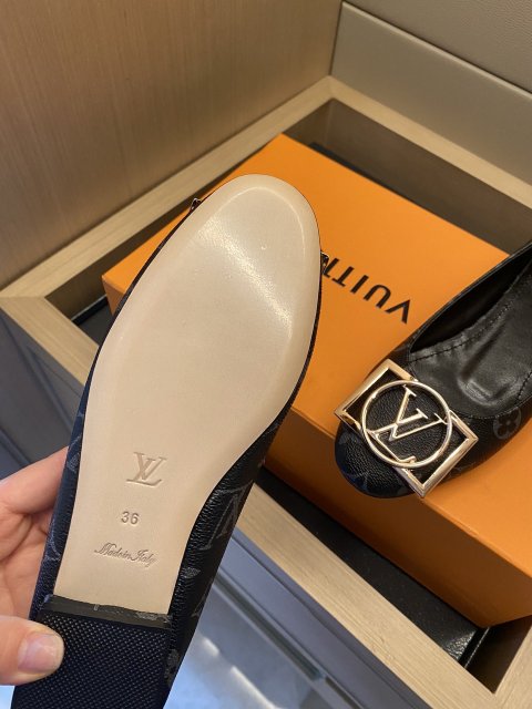 ルイヴィトン靴コピー 2022SS新作通販 Louis Vuitton ルイヴィトン靴0018
