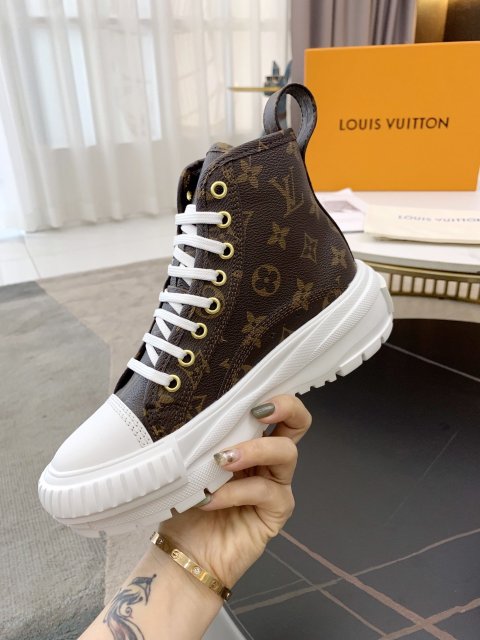 ルイヴィトン靴コピー 大人気2022新品 Louis Vuitton ルイヴィトン靴0108