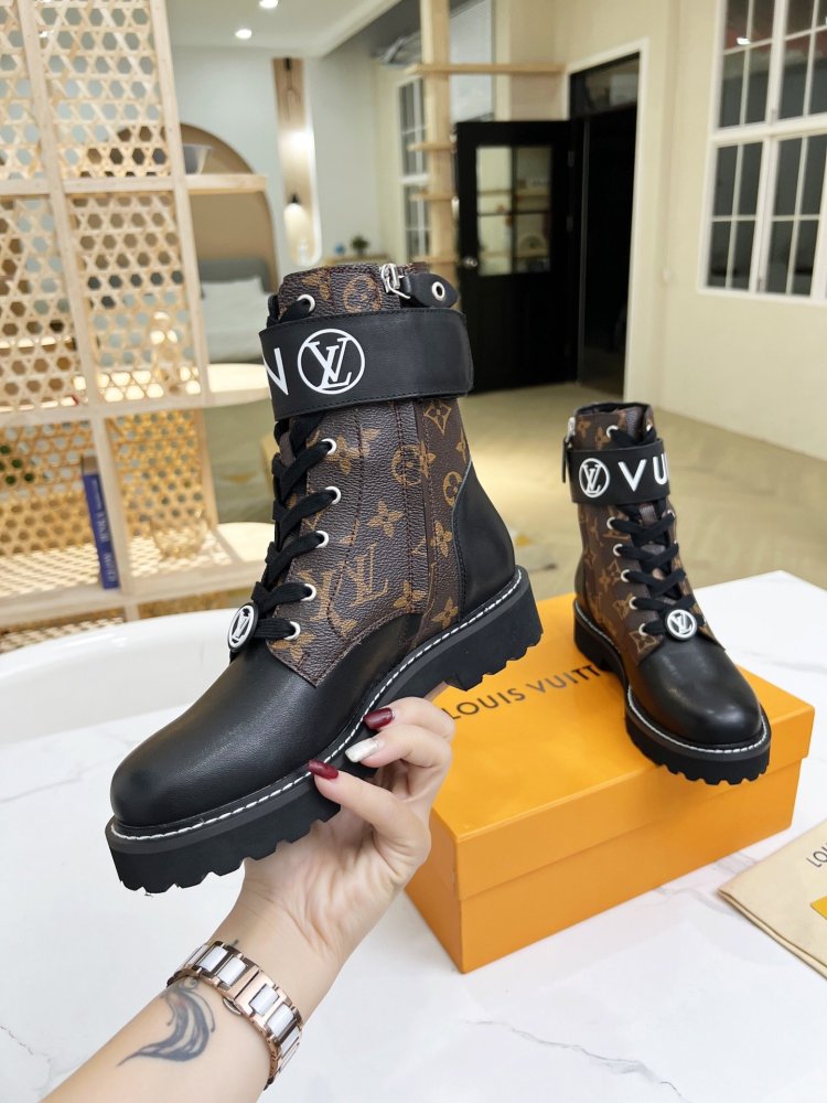 ルイヴィトン靴コピー 大人気2022新品 Louis Vuitton ルイヴィトン靴0176