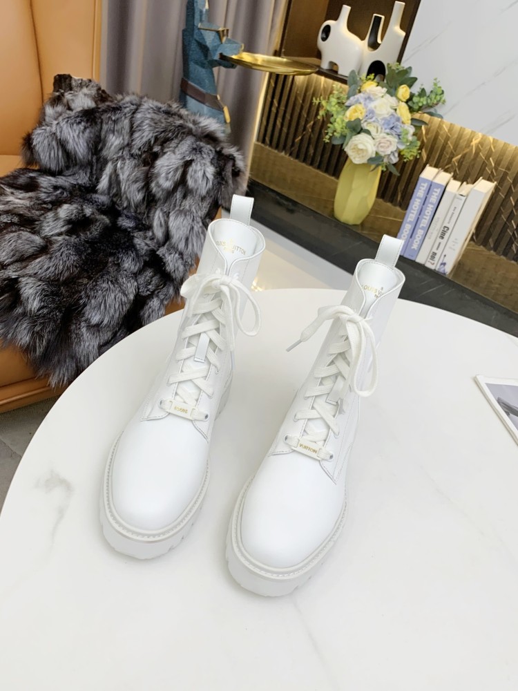 ルイヴィトン靴コピー 大人気2022新品 Louis Vuitton ルイヴィトン靴0179