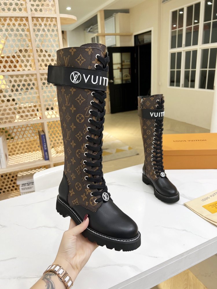 ルイヴィトン靴コピー 定番人気2022新品 Louis Vuitton ルイヴィトン靴0190