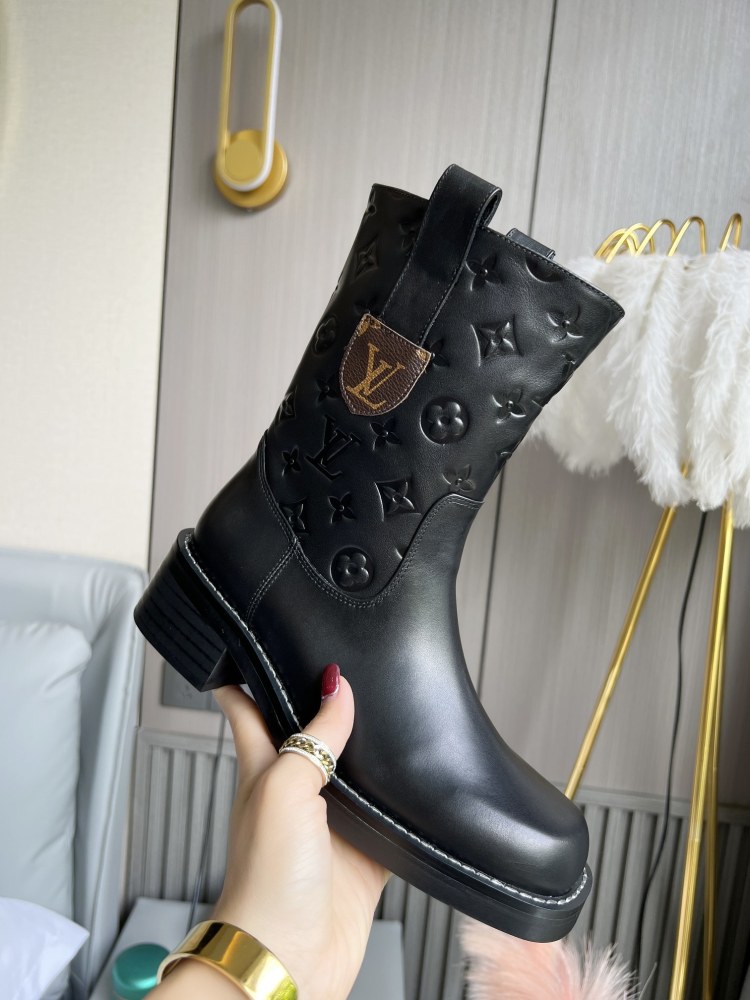 ルイヴィトン靴コピー 大人気2022新品 Louis Vuitton ルイヴィトン靴0182