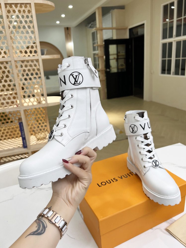 ルイヴィトン靴コピー 大人気2022新品 Louis Vuitton ルイヴィトン靴0174