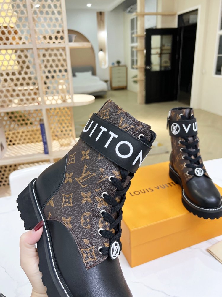 ルイヴィトン靴コピー 大人気2022新品 Louis Vuitton ルイヴィトン靴0176