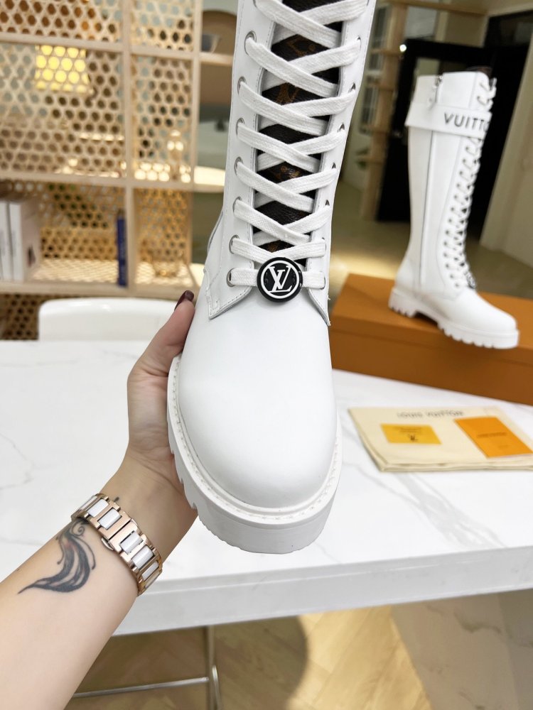 ルイヴィトン靴コピー 定番人気2022新品 Louis Vuitton ルイヴィトン靴0191