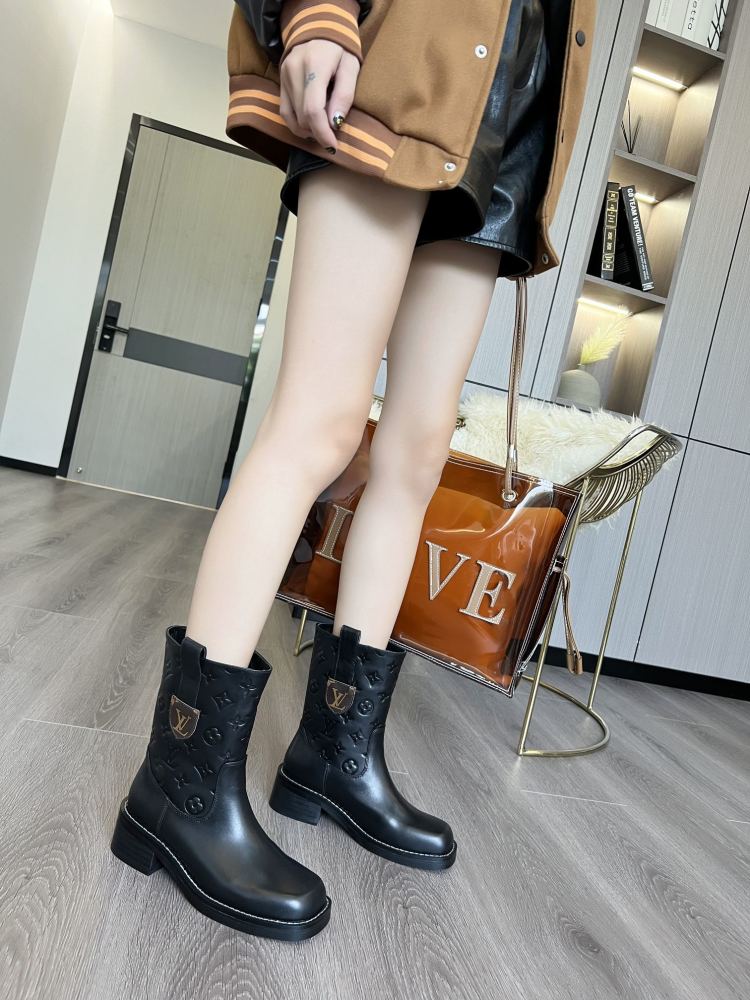 ルイヴィトン靴コピー 大人気2022新品 Louis Vuitton ルイヴィトン靴0182
