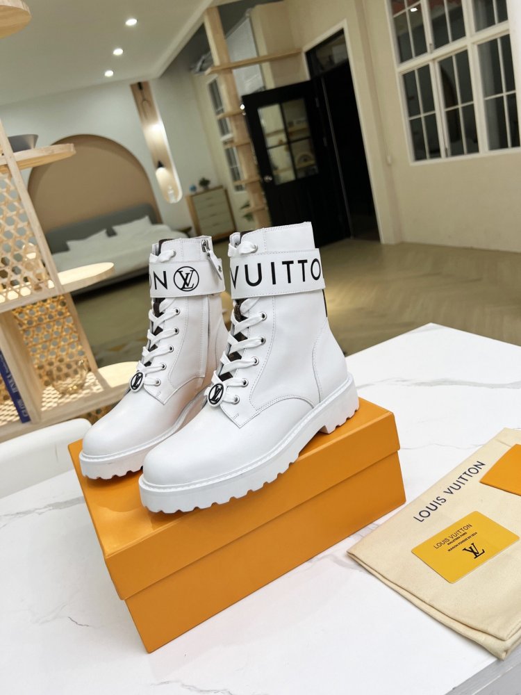 ルイヴィトン靴コピー 大人気2022新品 Louis Vuitton ルイヴィトン靴0174