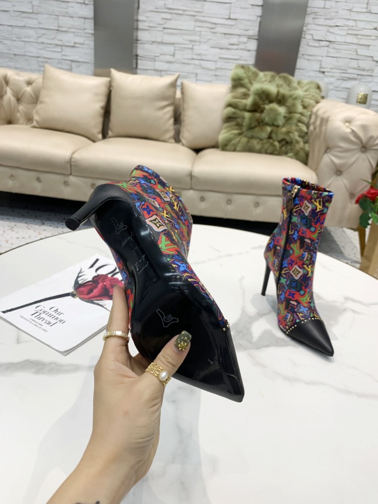 ルイヴィトン靴コピー 大人気2022新品 Louis Vuitton ルイヴィトン靴0153