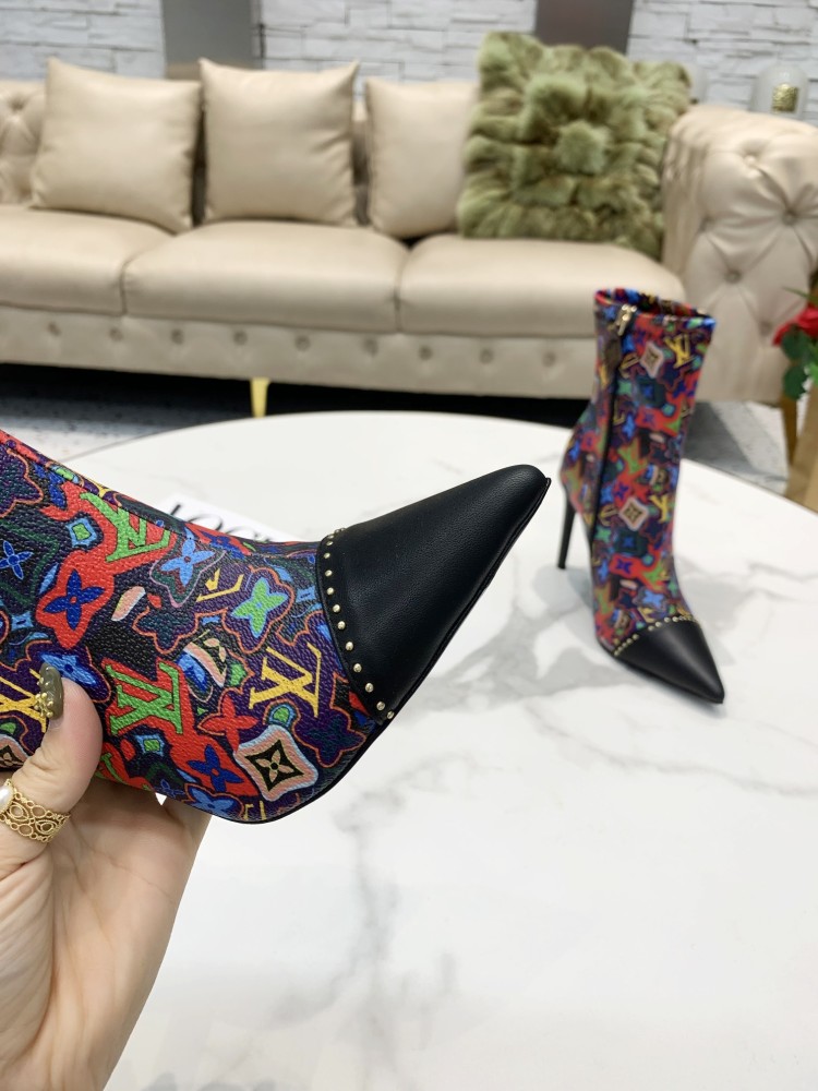 ルイヴィトン靴コピー 大人気2022新品 Louis Vuitton ルイヴィトン靴0153