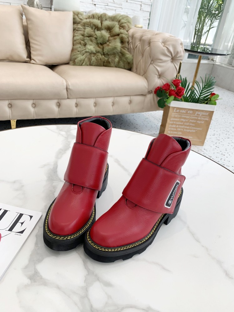ルイヴィトン靴コピー 定番人気2022新品 Louis Vuitton ルイヴィトン靴0159