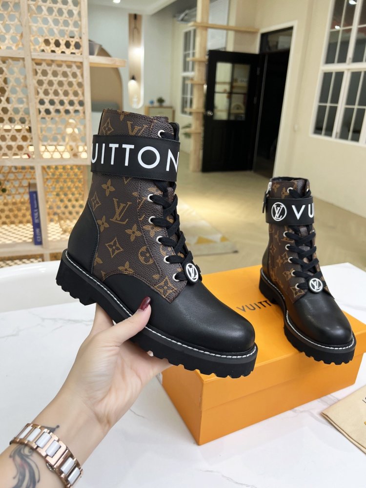 ルイヴィトン靴コピー 大人気2022新品 Louis Vuitton ルイヴィトン靴0176