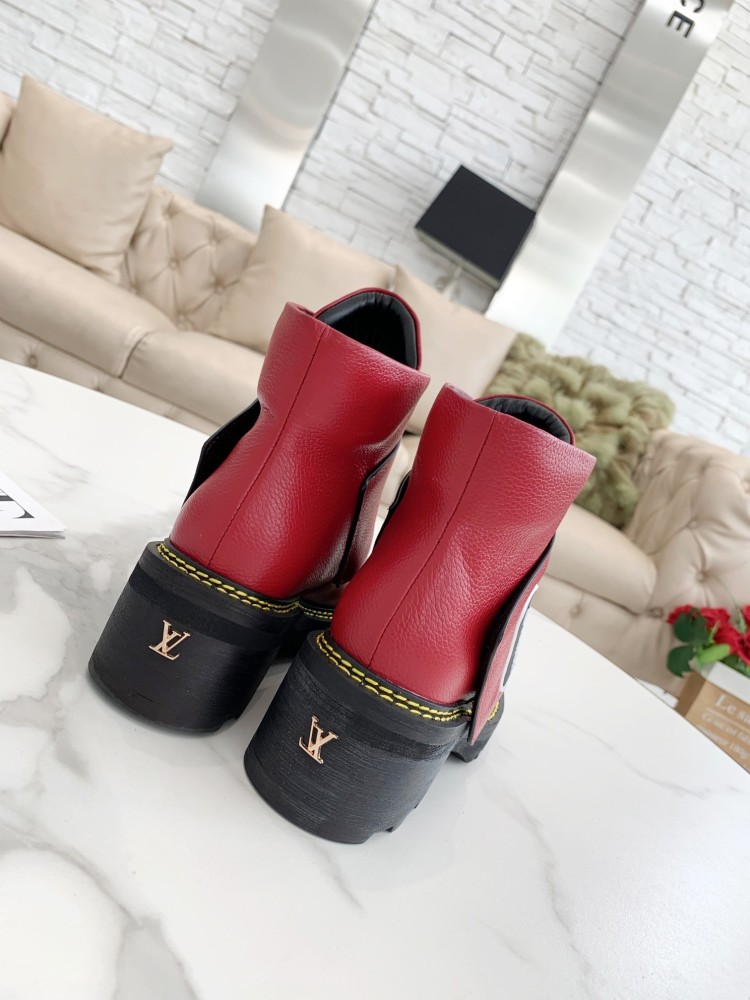 ルイヴィトン靴コピー 定番人気2022新品 Louis Vuitton ルイヴィトン靴0159