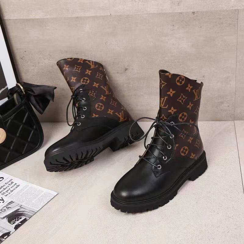 ルイヴィトン靴コピー 2022新品大人気NO.1 Louis Vuitton ルイヴィトン靴0165