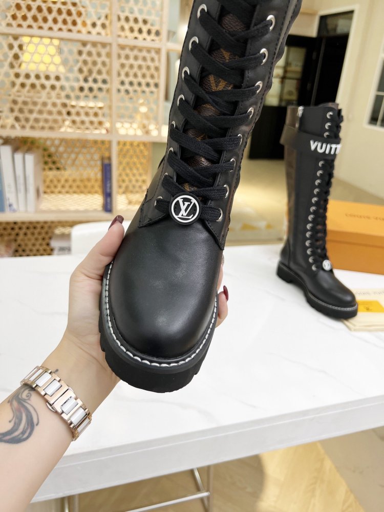 ルイヴィトン靴コピー 定番人気2022新品 Louis Vuitton ルイヴィトン靴0192