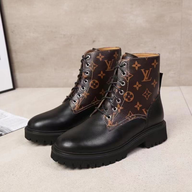 ルイヴィトン靴コピー 2022新品大人気NO.1 Louis Vuitton ルイヴィトン靴0166
