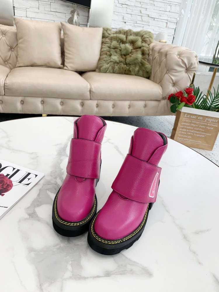 ルイヴィトン靴コピー 定番人気2022新品 Louis Vuitton ルイヴィトン靴0162