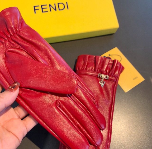 フェンディ手袋コピー  定番人気2022新品   FENDI   フェンディ手袋0002