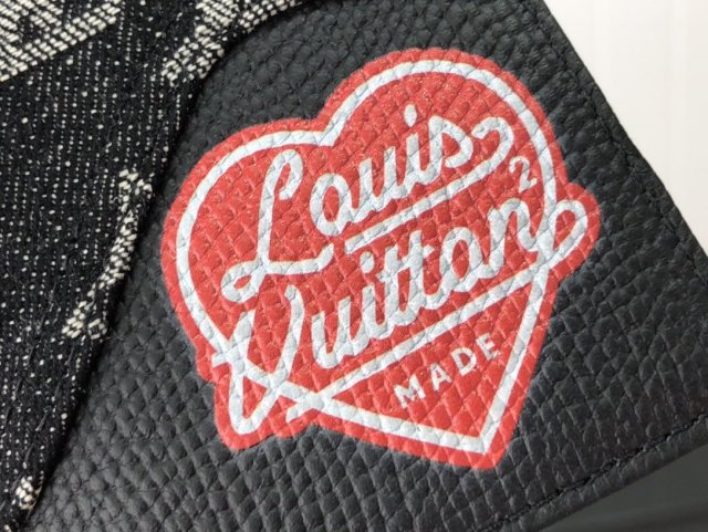 ルイヴィトン財布コピー 2022新品大人気NO.1 Louis Vuitton ルイヴィトン財布385