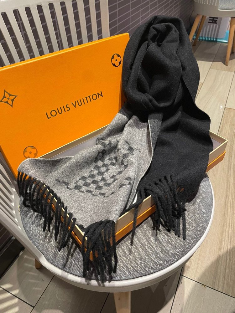 ルイヴィトンマフラーコピー 2022新品注目度NO.1 Louis Vuitton ルイヴィトンマフラー0003