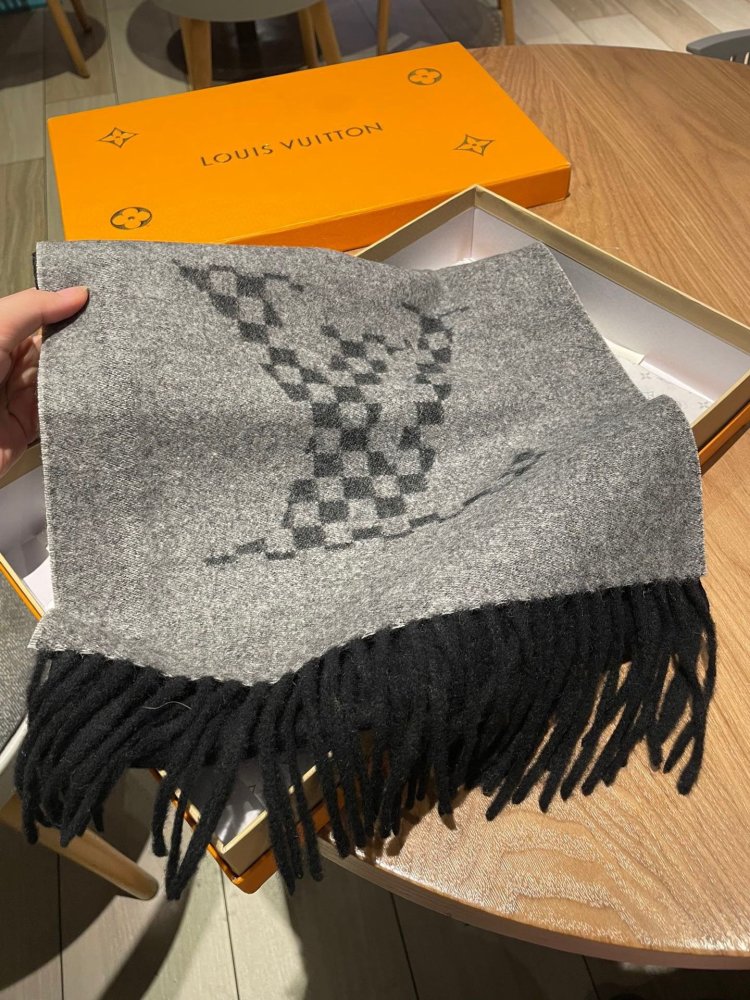 ルイヴィトンマフラーコピー 2022新品注目度NO.1 Louis Vuitton ルイヴィトンマフラー0003