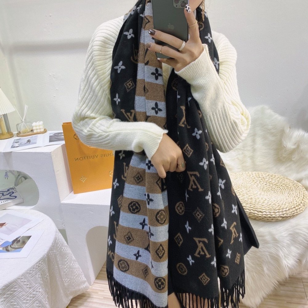 ルイヴィトンマフラーコピー 定番人気2022新品 Louis Vuitton ルイヴィトンマフラー0037