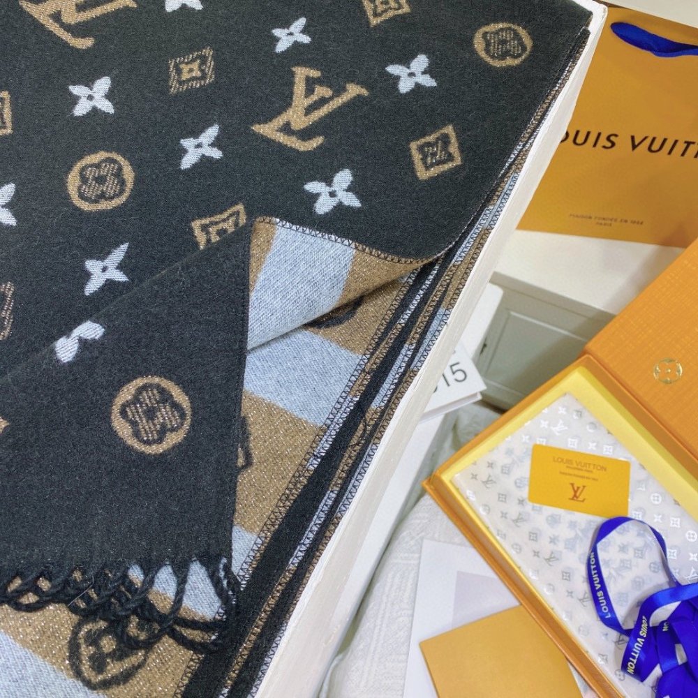 ルイヴィトンマフラーコピー 定番人気2022新品 Louis Vuitton ルイヴィトンマフラー0037