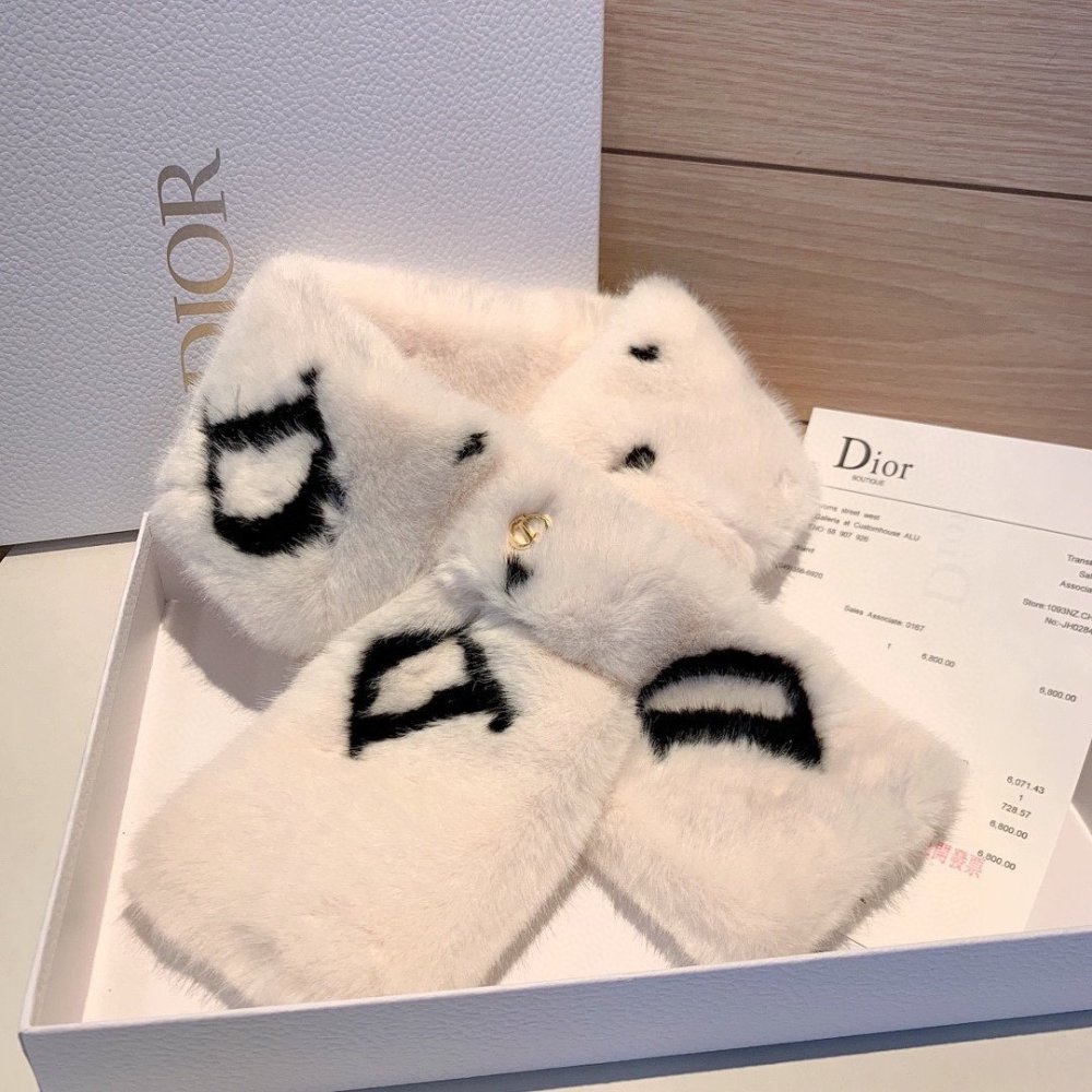 ディオールマフラーコピー 大人気2022新品 DIOR ディオールマフラー0043