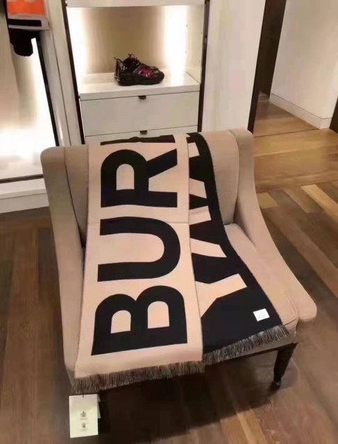 バーバリーマフラーコピー 大人気2022新品 BURBERRY バーバリーマフラー0054