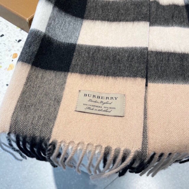 バーバリーマフラーコピー 2022SS新作通販 BURBERRY バーバリーマフラー0046