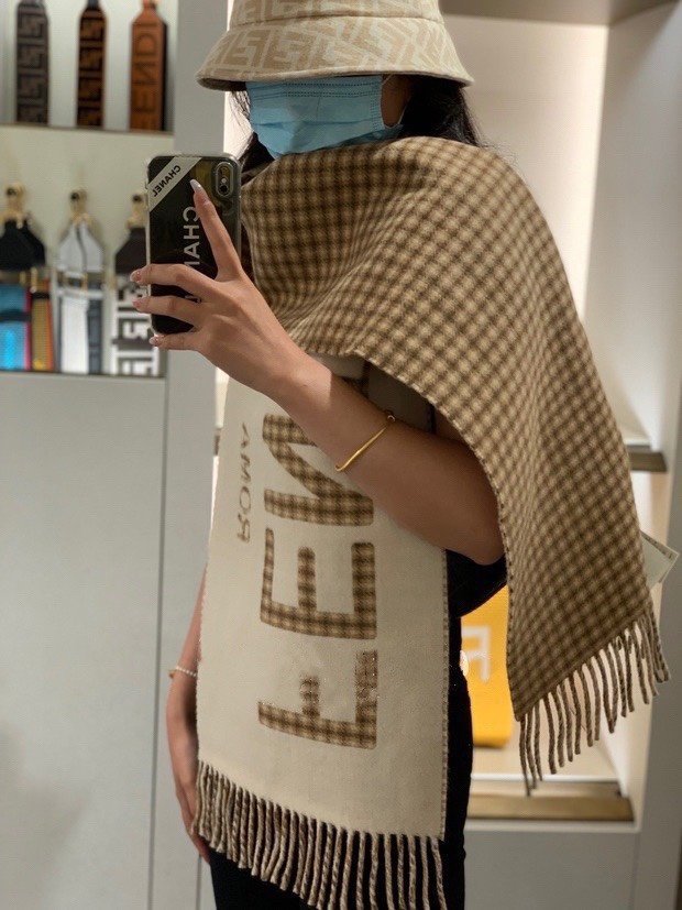 フェンディマフラーコピー 2022新品大人気NO.1 FENDI フェンディマフラー0013
