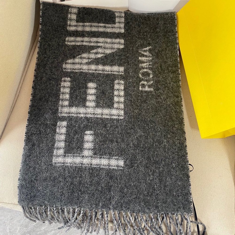 フェンディマフラーコピー 2022新品大人気NO.1 FENDI フェンディマフラー0012