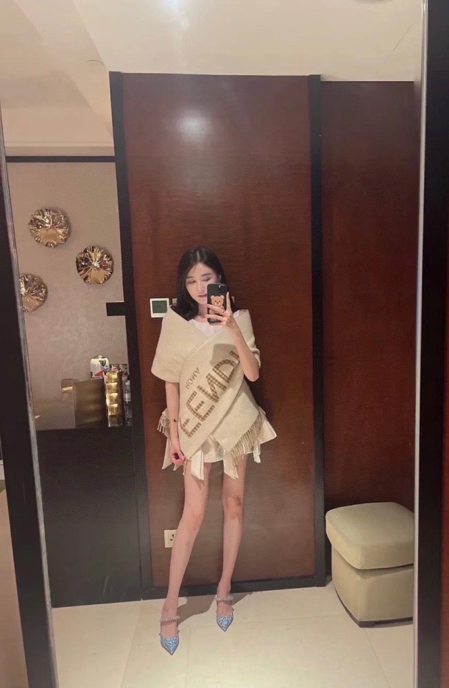 フェンディマフラーコピー 2022新品大人気NO.1 FENDI フェンディマフラー0013