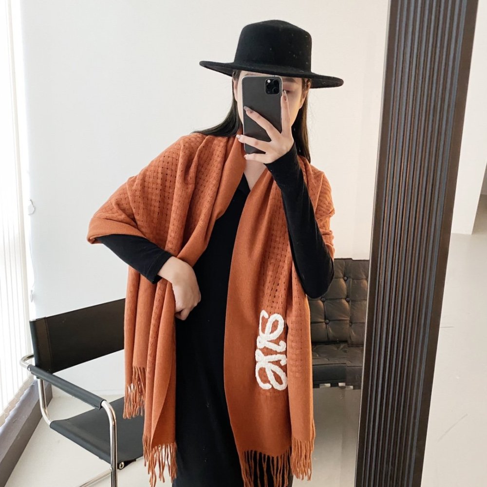 ロエベ マフラーコピー 2022新品大人気NO.1 2色 LOEWE ロエベ マフラー0006