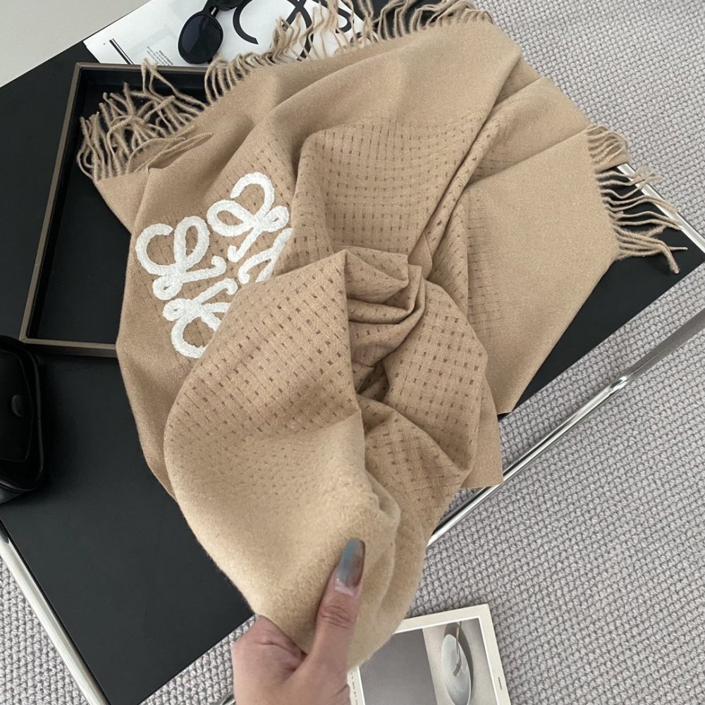 ロエベ マフラーコピー 2022新品大人気NO.1 2色 LOEWE ロエベ マフラー0005