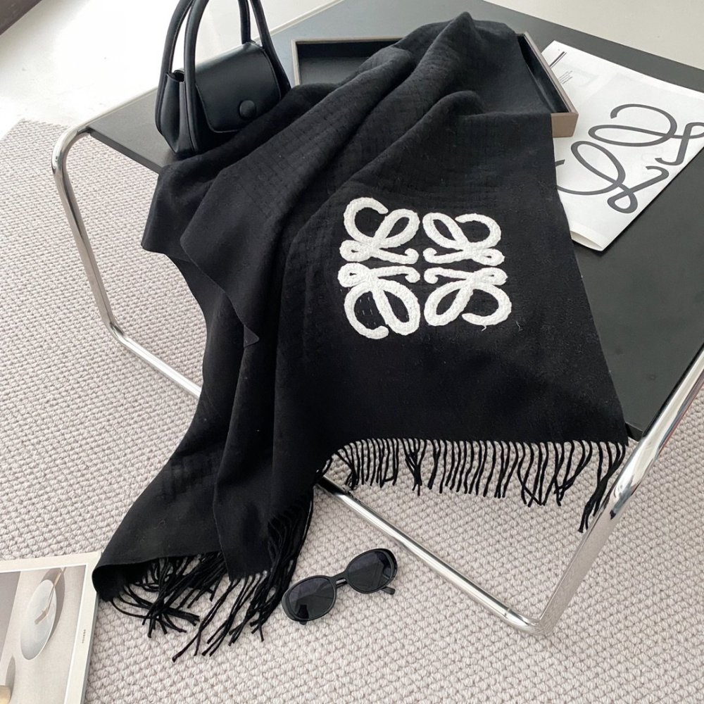 ロエベ マフラーコピー 2022新品大人気NO.1 2色 LOEWE ロエベ マフラー0005