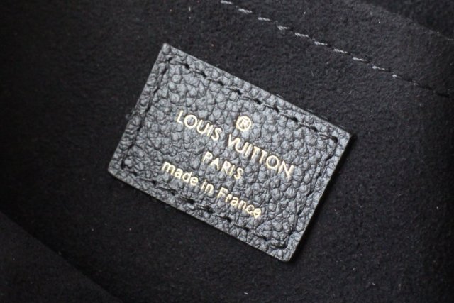 ルイヴィトンセカンドバッグコピー 定番人気2022  Louis Vuitton  ルイヴィトンセカンドバッグ0004