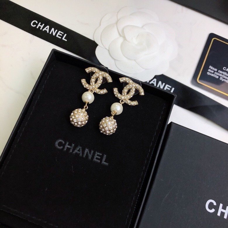 シャネルイアリングコピー 大人気2022新品  CHANEL  シャネルイアリング0045