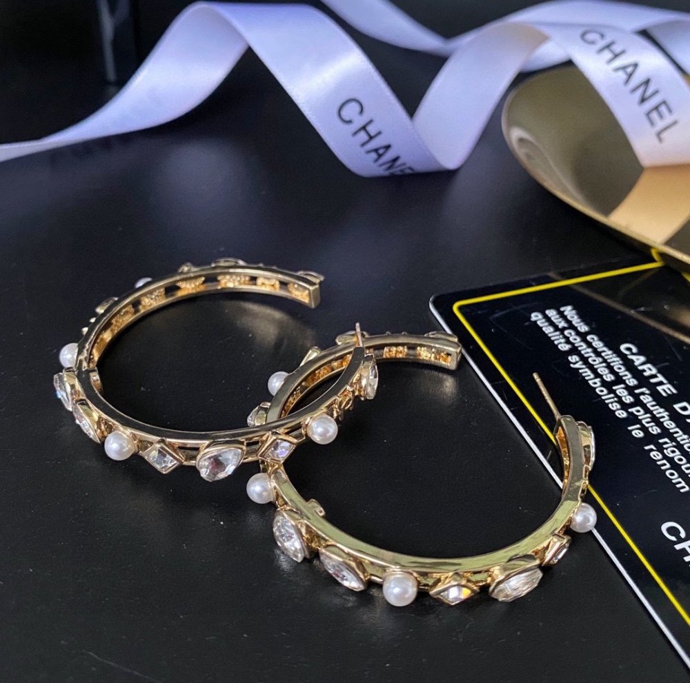 シャネルイアリングコピー 大人気2022新品  CHANEL  シャネルイアリング0042