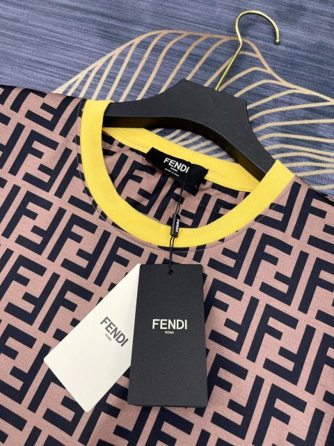 フェンディ服コピー   2022新品大人気NO.1 FENDI  フェンディ服0037