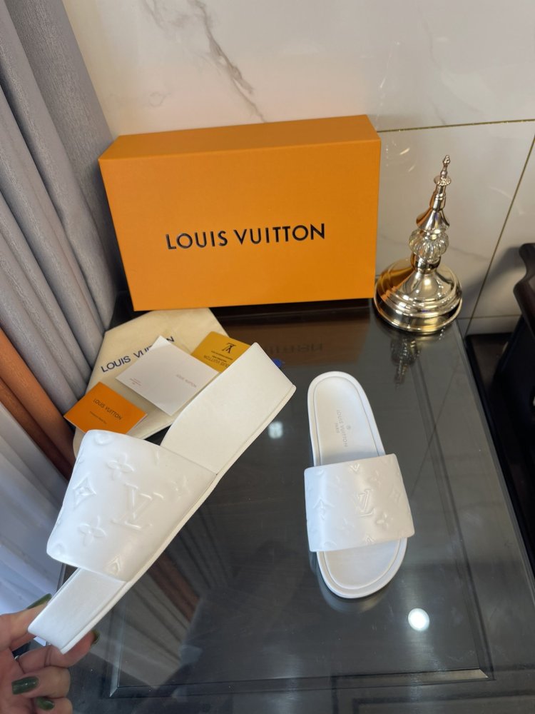 ルイヴィトン靴コピー  2022SS新作通販   Louis Vuitton ルイヴィトン靴0224