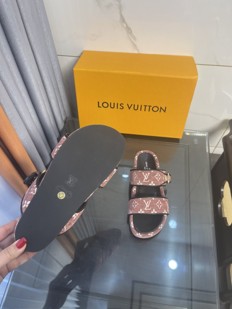 ルイヴィトン靴コピー2022新品大人気NO.1 Louis Vuitton ルイヴィトン靴0215