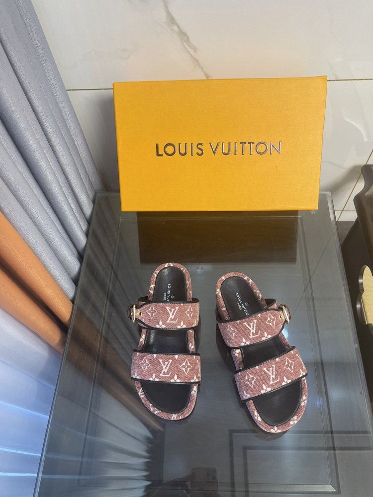 ルイヴィトン靴コピー2022新品大人気NO.1 Louis Vuitton ルイヴィトン靴0215