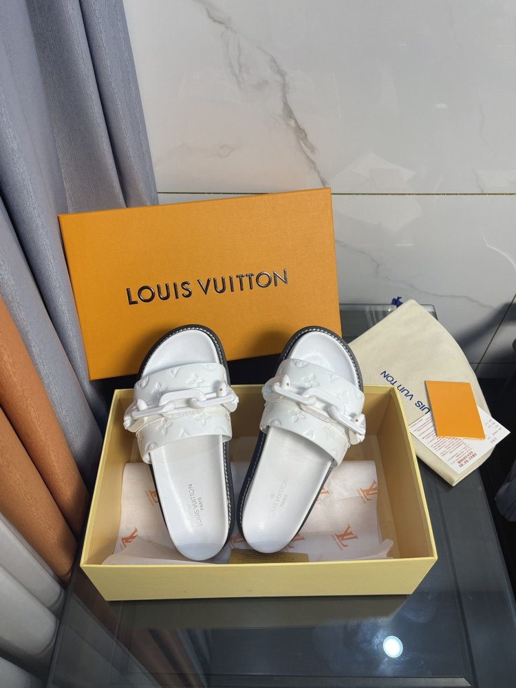 ルイヴィトン靴コピー2022新品大人気NO.1 Louis Vuitton ルイヴィトン靴0210