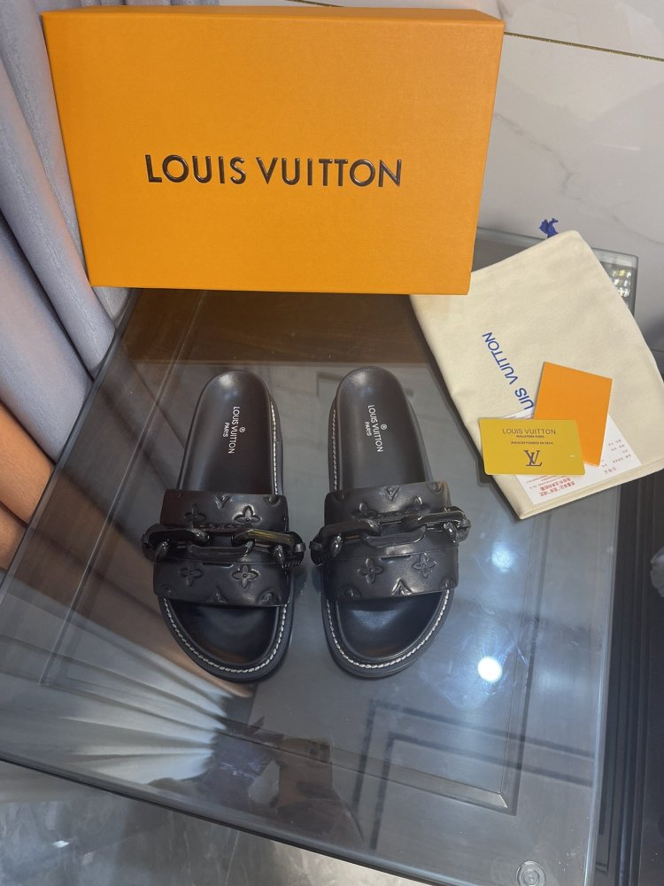 ルイヴィトン靴コピー2022新品大人気NO.1 Louis Vuitton ルイヴィトン靴0212