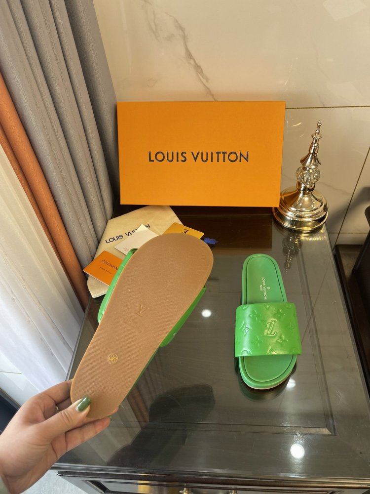 ルイヴィトン靴コピー  2022SS新作通販   Louis Vuitton ルイヴィトン靴0222