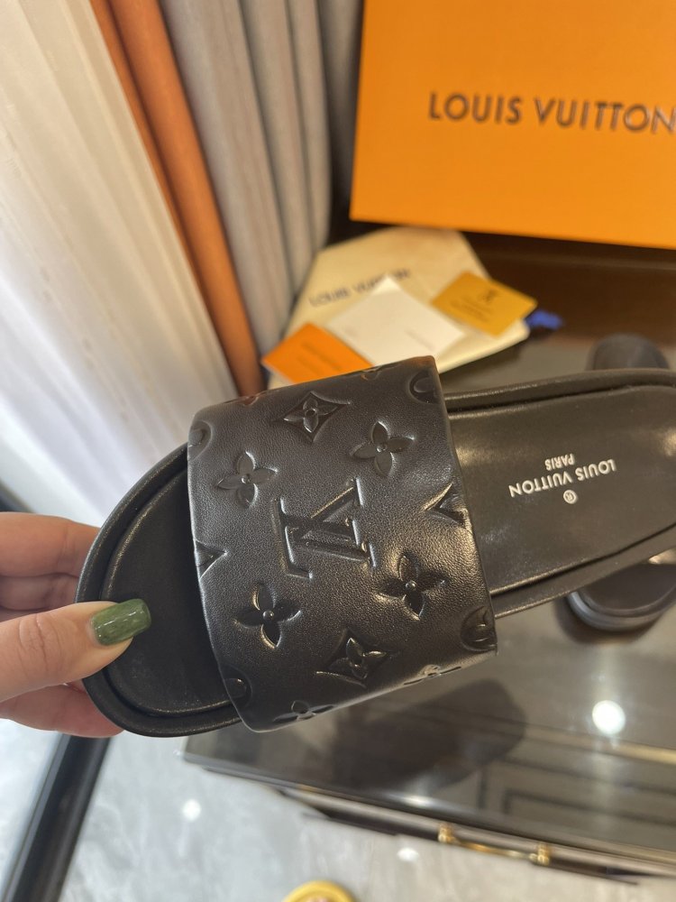 ルイヴィトン靴コピー  2022SS新作通販   Louis Vuitton ルイヴィトン靴0228