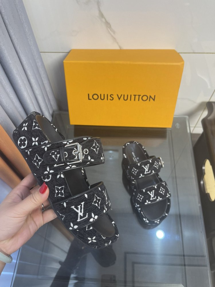 ルイヴィトン靴コピー2022新品大人気NO.1 Louis Vuitton ルイヴィトン靴0218