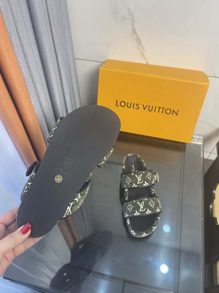 ルイヴィトン靴コピー2022新品大人気NO.1 Louis Vuitton ルイヴィトン靴0217